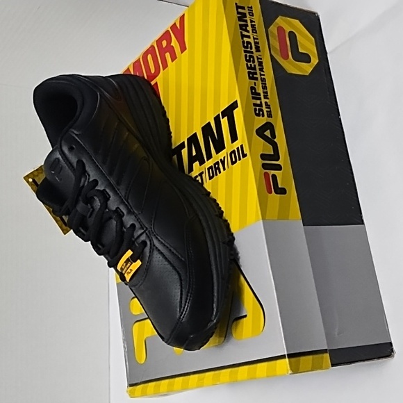 Fila Memory Workshift Ultra Slip Resistant Black Sneakers - Picture 4 of 16